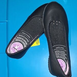 Tredsafe Women's Classic Black Flats. Sze 7 New.
